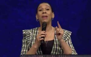 Pastor Ifeyinwa Adefarasin